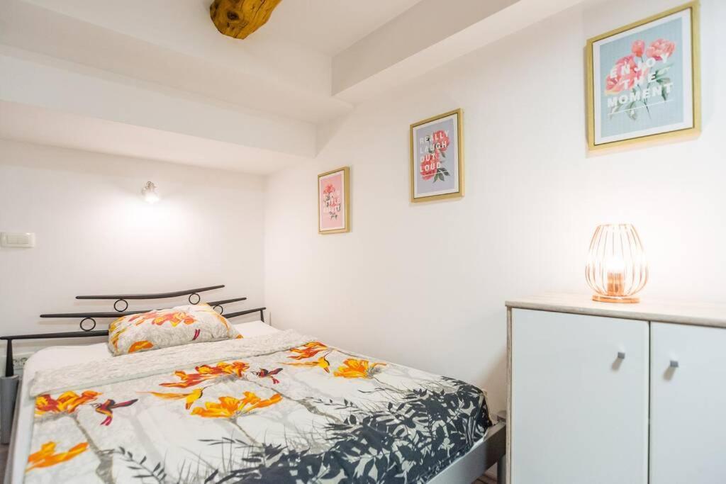 Apartma N'Poznam Tobacna Ljubljana Exterior foto