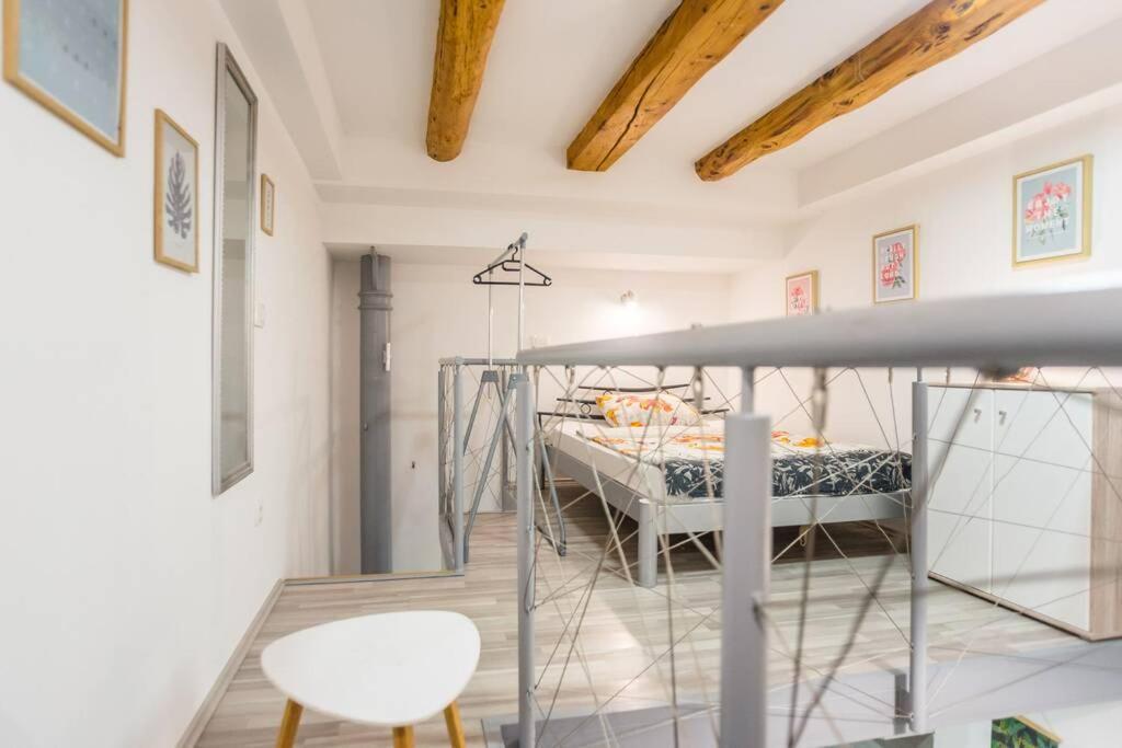 Apartma N'Poznam Tobacna Ljubljana Exterior foto